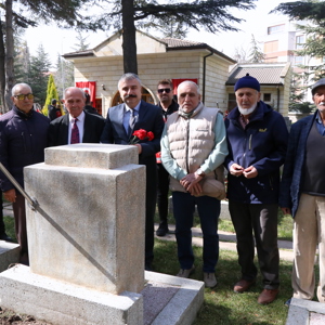 Şehitlerimiz Kabirleri Başında Rahmet ve Şükranla Anıldı - fotoğraf 8