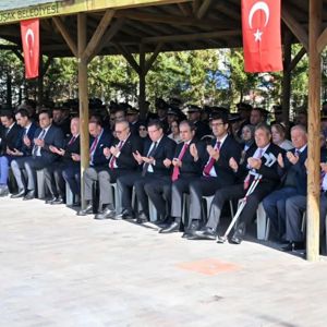 Çanakkale Zaferi’nin 111. Yılında Aziz Şehitlerimiz Uşak Şehitliği’nde Yâd Edildi - fotoğraf 1