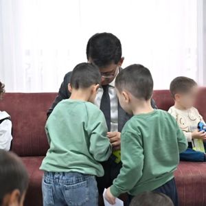Yüreklerde Umut, Yüzlerde Tebessüm: Sevgi Evleri Bayramlaştı - fotoğraf 1