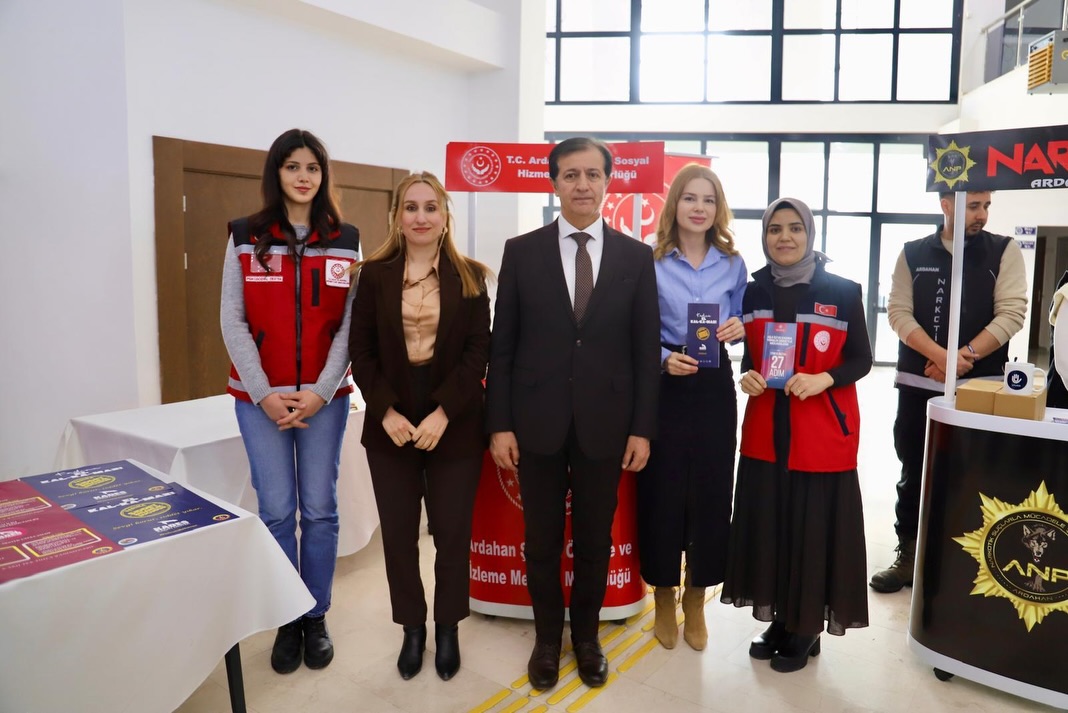 “Kariyer Yolculuğunda Kadın Olmak” Paneli