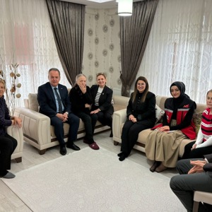 Bayram Heyecanını Şehit Yakınlarımız ve Gazilerimizle Birlikte Yaşıyoruz - fotoğraf 1