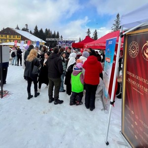 ❄️ Ilgaz’da Gençlik Rüzgarı: Çocuklarımız ve Genç Çiftler Aynı Festivalde Buluştular 🎿✨ - fotoğraf 3