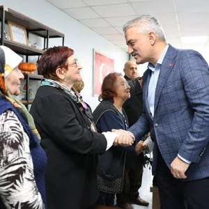 Neriman Çilingir Huzurevi Müdürlüğü'müze Ramazan Bayramı Ziyareti Gerçekleştirildi. - fotoğraf 12