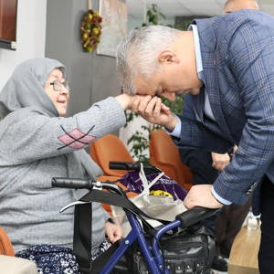 Neriman Çilingir Huzurevi Müdürlüğü'müze Ramazan Bayramı Ziyareti Gerçekleştirildi. - fotoğraf 1