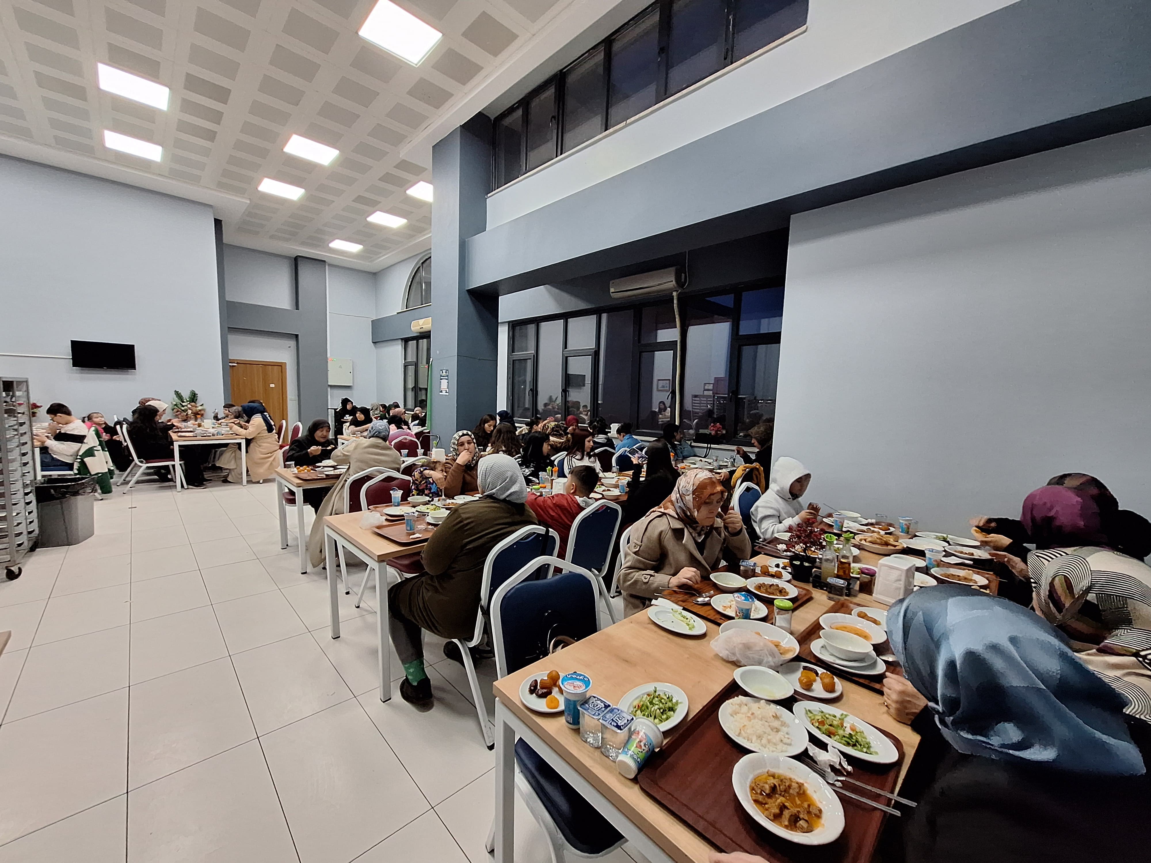 Okul Destek Projesi Kapsamında İftar Programı Düzenlendi