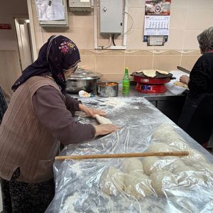 Yaşlılar Haftası kapsamında Alparslan Türkeş Huzurevimizde keyifli bir etkinlik düzenlendi. - fotoğraf 3