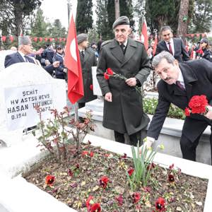 Samsun’da Çanakkale Ruhu: Şehitlik Ziyaretlerinden Gönül Sofrasına - fotoğraf 32