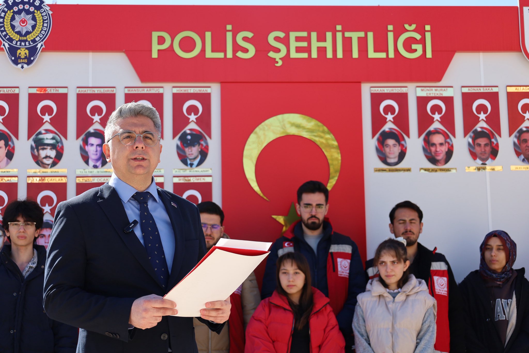 Vatan Onlara, Onlar da Bizlere Emanet