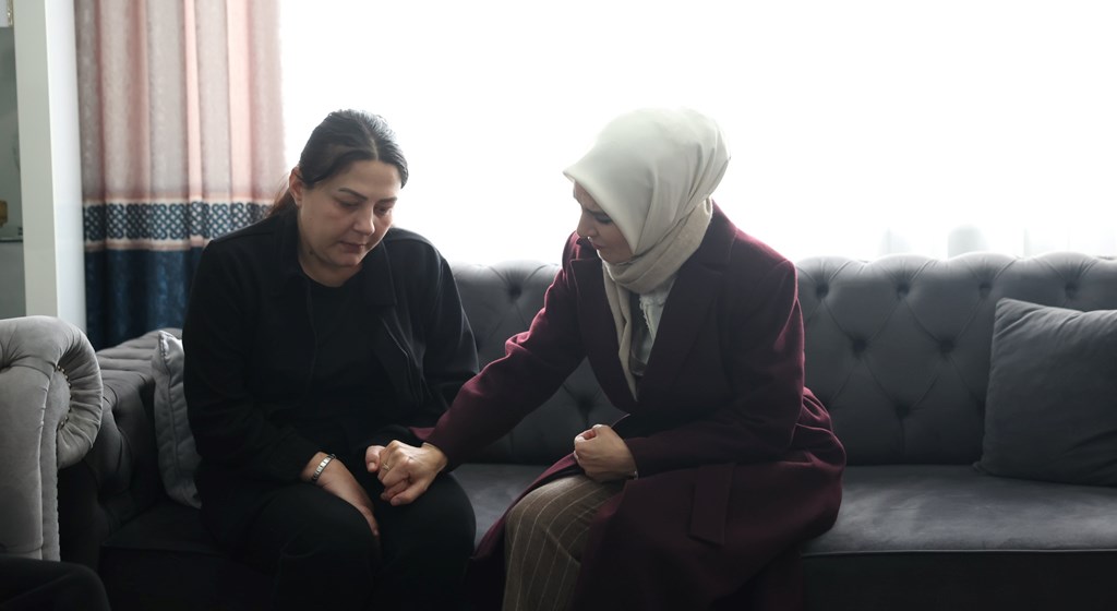 Bakanımız Göktaş’tan İstanbul'da öldürülen Atlas Çağlayan'ın ailesine taziye ziyareti