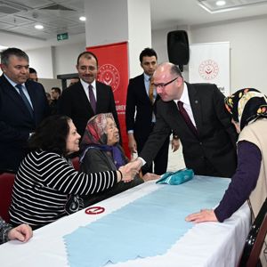 Sayın Valimiz Mehmet Fatih Serdengeçti'nin Huzurevi Ziyareti - fotoğraf 2