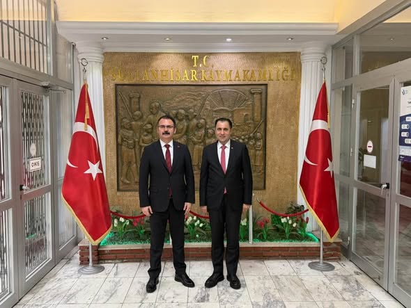 İl Müdürümüz İlkay Türkoğlu, Sultanhisar Kaymakamımız Sn . Ali Ekber Ateş’i makamında ziyareti