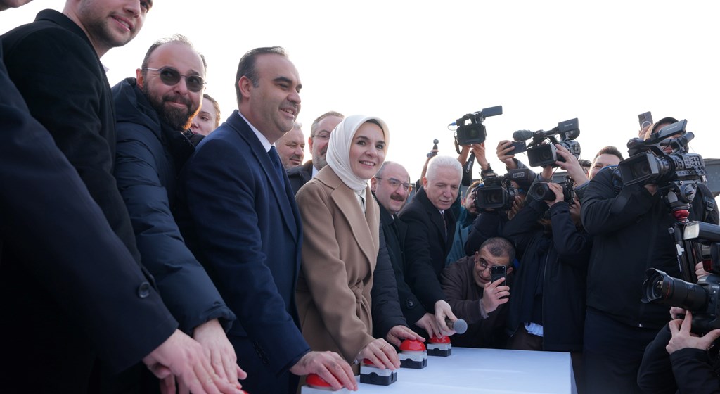 İstanbul Recep Tayyip Erdoğan Anadolu İmam Hatip Lisesi Öğrenci Yurdu'nun temeli atıldı