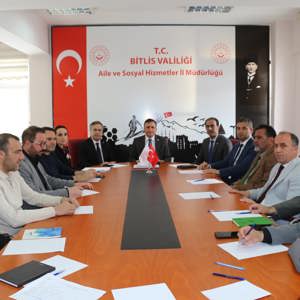 Vali Yardımcımız Sayın Alay Yazıcı başkanlığında, II. Ulusal Otizm İl Eylem Planı İzleme ve Değerlendirme Toplantısı gerçekleştirildi - fotoğraf 1