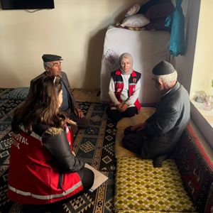 Toplumumuzun hafızası, değerlerimizin en kıymetli taşıyıcısı olan büyüklerimiz; yalnızca geçmişimizin değil, geleceğimizin de en güçlü rehberleridir - fotoğraf 1