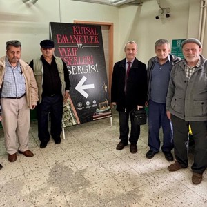 🌙 Maneviyat Dolu Buluşma, Nesiller Kutsal Emanetler Sergisi’nde Bir Araya Geldi ✨ - fotoğraf 4