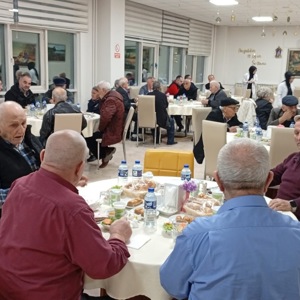 🌙 İki Huzurevi Tek Sofra, Ramazan’da Gönüller Bir Oldu - fotoğraf 4