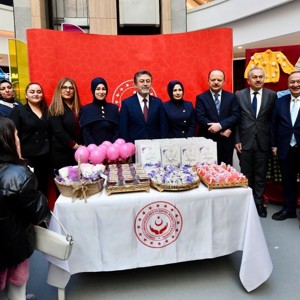 Tarım ve Orman Bakanı Sayın İbrahim Yumaklı Standımızı Ziyaret Ettiler - fotoğraf 2