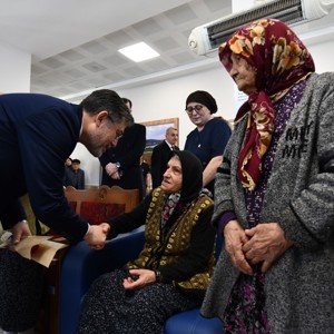 Tarım ve Orman Bakanı Sayın Yumaklı’dan Huzurevimize Anlamlı 8 Mart Ziyareti - fotoğraf 4