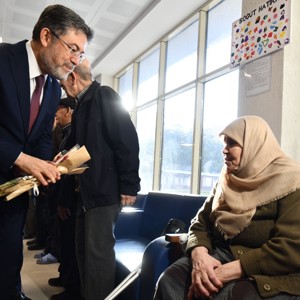 Tarım ve Orman Bakanı Sayın Yumaklı’dan Huzurevimize Anlamlı 8 Mart Ziyareti - fotoğraf 5