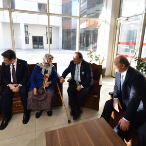 Tarım ve Orman Bakanı Sayın Yumaklı’dan Huzurevimize Anlamlı 8 Mart Ziyareti - fotoğraf 10