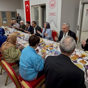 Genel Müdür Yardımcımız Huzurevimizde Büyüklerimizle İftarda Buluştu - fotoğraf 4