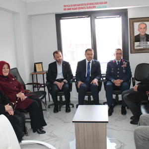 Şehit Yakınları ve Gaziler Derneklerine  Ziyaret - fotoğraf 3