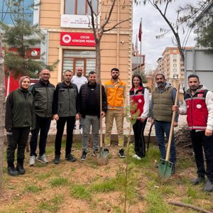 Orman Haftası Kapsamında Anlamlı Ziyaret ve Fidan Dikimi - fotoğraf 4