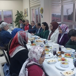 Kadirli Engelsiz Yaşam Merkezi’nde Bakım Ve Koruma Altında Bulunan Engelli Bireylerimizle Birlikte Ramazan Etkinliği Düzenlenmiştir. - fotoğraf 3