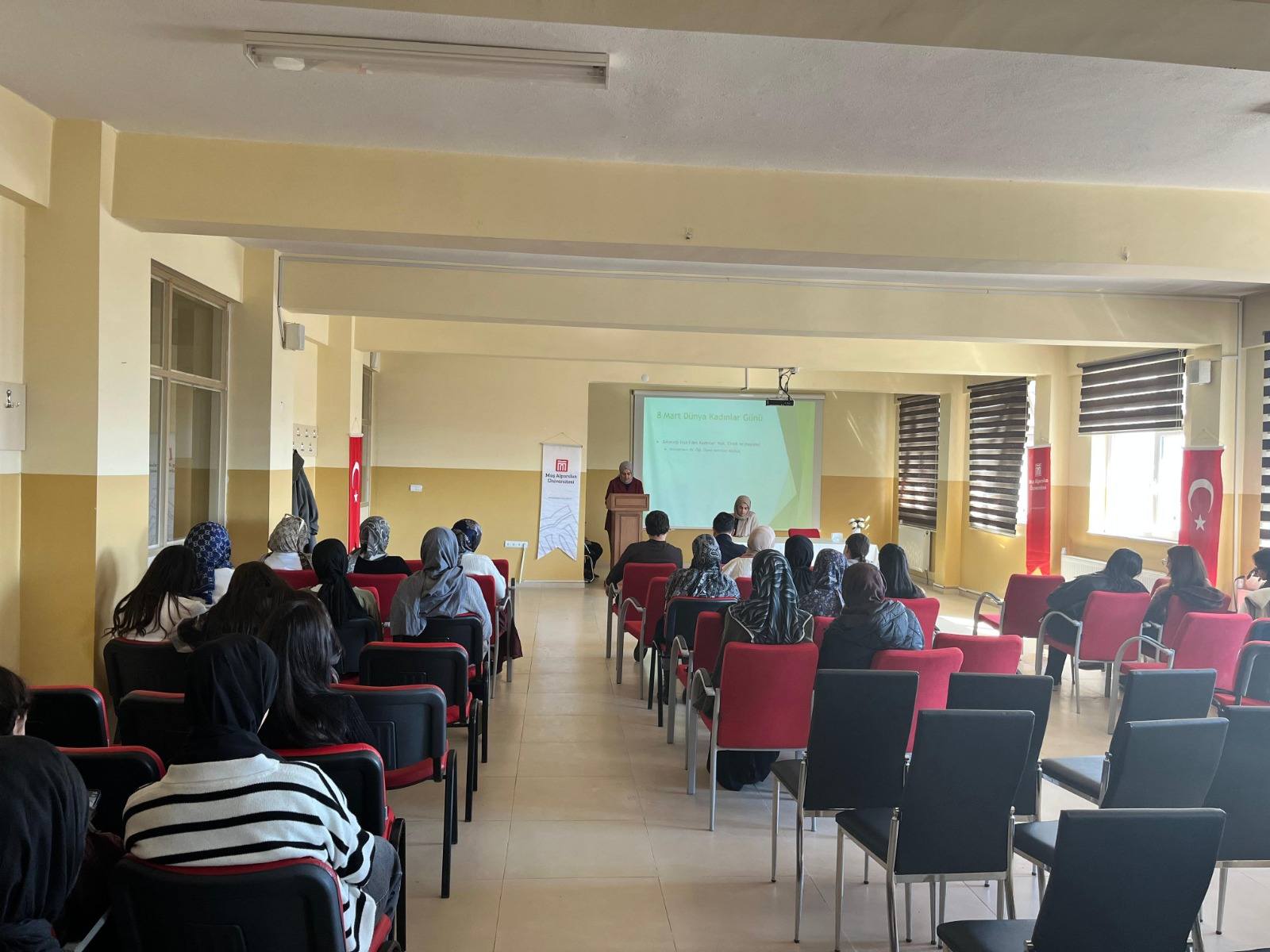 8 Mart Dünya Kadınlar Günü Kapsamında Bilgilendirme Semineri Düzenlendi