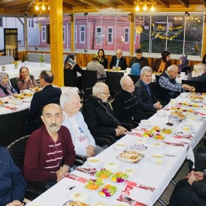 İnebolu Huzurevimizde Gönül Sofrası Kuruldu - fotoğraf 2
