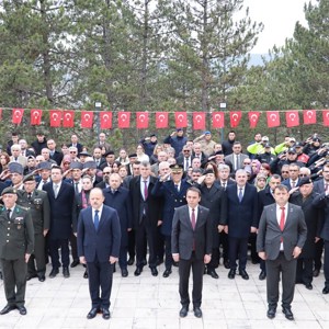 18 Mart Şehitleri Anma Günü'nde Şehitlik Ziyareti - fotoğraf 3