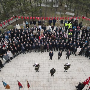 18 Mart Şehitleri Anma Günü'nde Şehitlik Ziyareti - fotoğraf 4