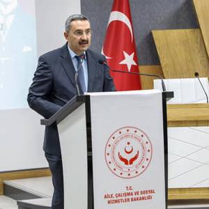 Kıbrıs Gazilerine Madalya Tevcih Töreni Düzenlendi - fotoğraf 2