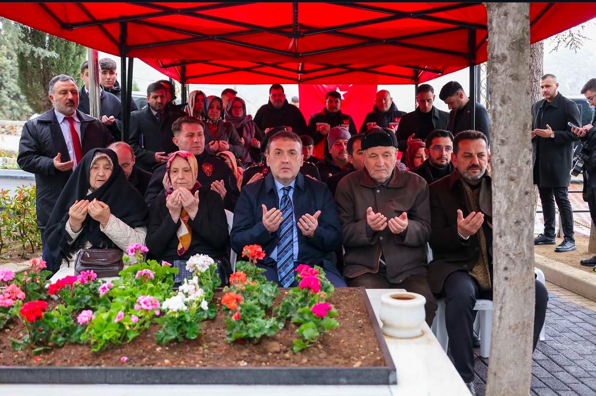 Bilecik Şehitliğine Ramazan Bayramı Ziyareti