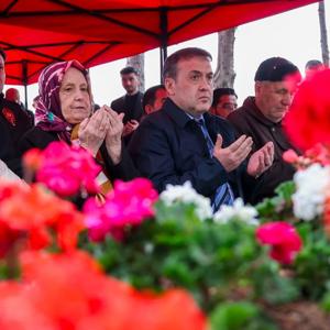 Bilecik Şehitliğine Ramazan Bayramı Ziyareti - fotoğraf 3
