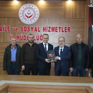  Aziz Şehitlerimizin Emanetleriyle Anlamlı Buluşma  - fotoğraf 1