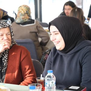 Gönül Köprüsü: Huzurevi Sakinlerimiz Gençlerle Buluştu - fotoğraf 4