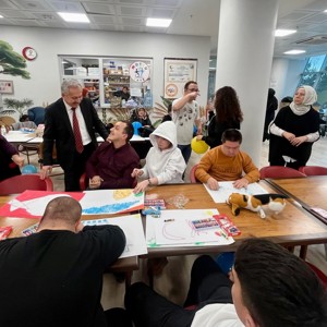 Birlikte Renkliyiz’ Mesajı Gönüllere Dokundu - fotoğraf 1