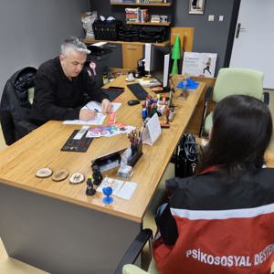 Aile ve Toplum Temelli Sosyal Destek Modeli kapsamında Sosyal Risk Haritası ve Aile Rehberi çalışmaları sürdürülmektedir.  - fotoğraf 8