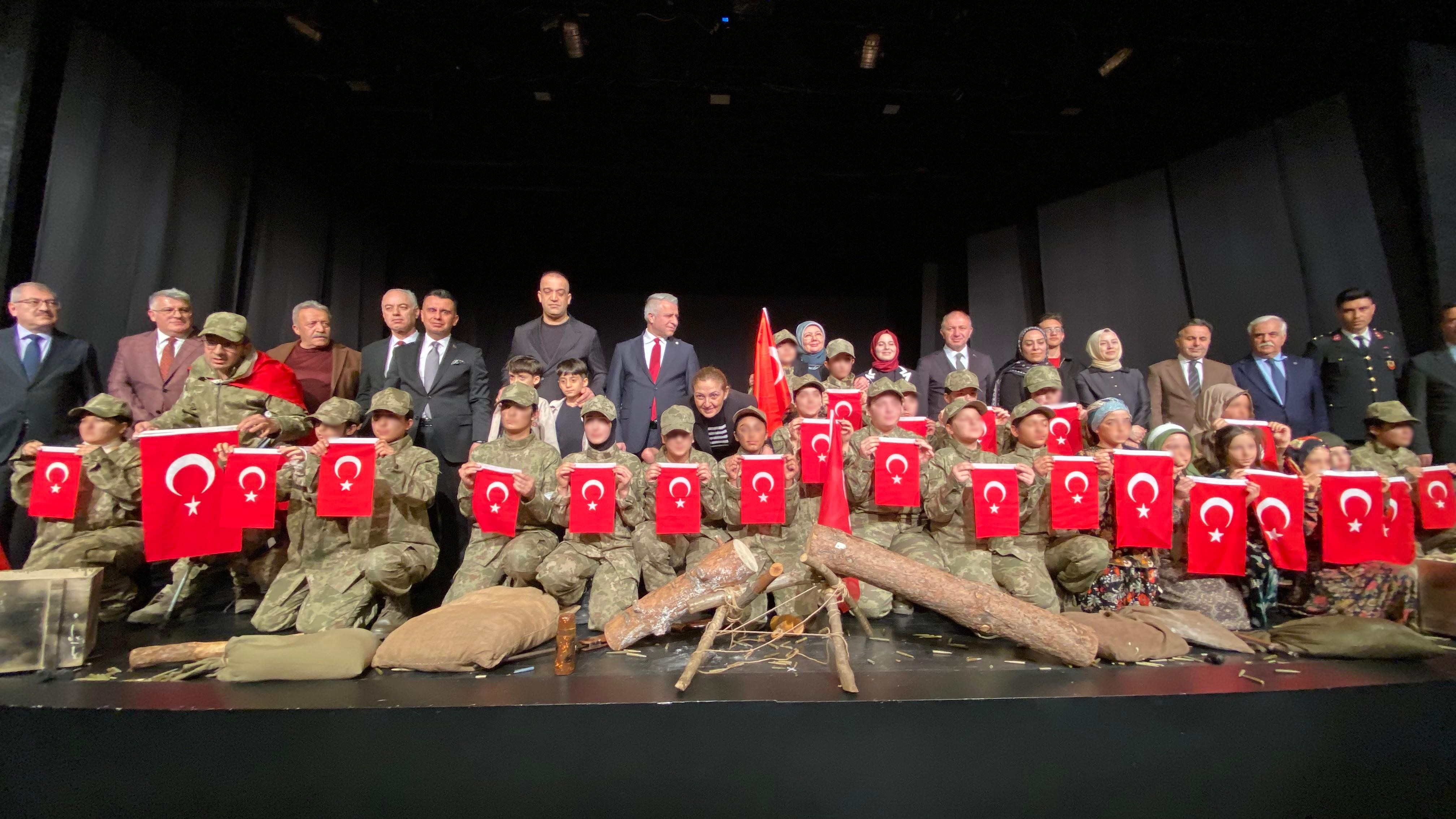 “Son Nefes: 57. Alay” Tiyatro Gösterisi İle Çanakkale Ruhunun Yaşatılması