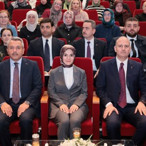 Bakanımız Göktaş, "Kökler ve Kanatlar Aile Paneli"nde konuştu - fotoğraf 2