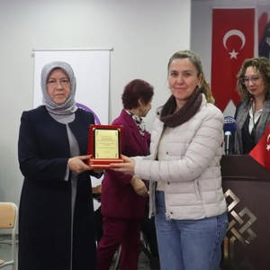 Küllerinden Doğan Kadınlar Hayata Tutunan Güçlü Hikâyeler - fotoğraf 2