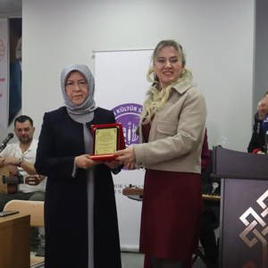 Küllerinden Doğan Kadınlar Hayata Tutunan Güçlü Hikâyeler - fotoğraf 1