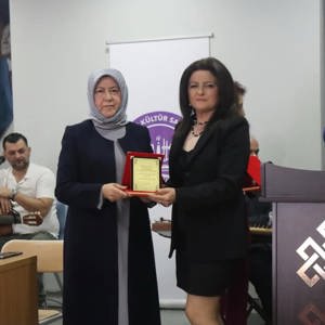 Küllerinden Doğan Kadınlar Hayata Tutunan Güçlü Hikâyeler - fotoğraf 8