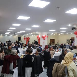 Koruyucu Ailelerimizle Aynı Sofrada Sevgi Merhamet Ve Umut Dolu Bir Ramazan Akşamı - fotoğraf 15