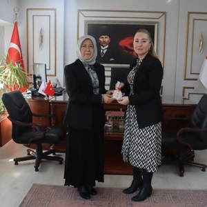 8 Mart Dünya Kadınlar Günü Vesilesiyle Anlamlı Ziyaretler - fotoğraf 11