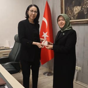 8 Mart Dünya Kadınlar Günü Vesilesiyle Anlamlı Ziyaretler - fotoğraf 2