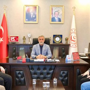 Sosyal Hizmetlerde Güçlü İş Birliği: İHH Heyetinden İl Müdürlüğümüze Ziyaret - fotoğraf 1
