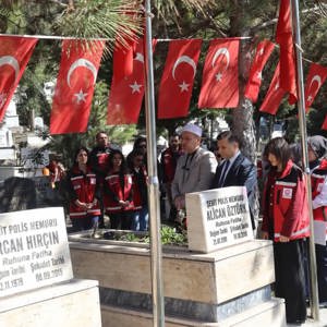 Aile Ve Sosyal Hizmetler Bakanlığımız Koordinasyonunda 81 İlimizde Olduğu Gibi Karabükümüzdede Şehitlerimiz Dualarla Anıldı - fotoğraf 9