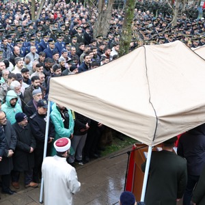 Şehidimiz Ulaştırma Uzman Çavuş Selman Akarsel Dualarla Ebediyete Uğurlandı - fotoğraf 2